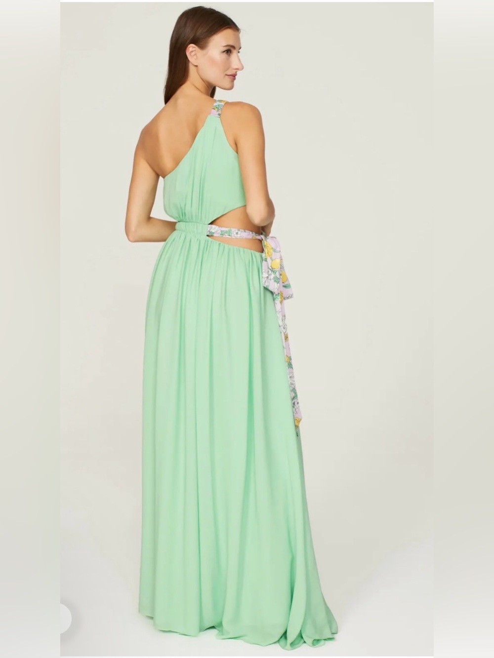 AMUR Gown- From RTR - Picture 2 of 15
